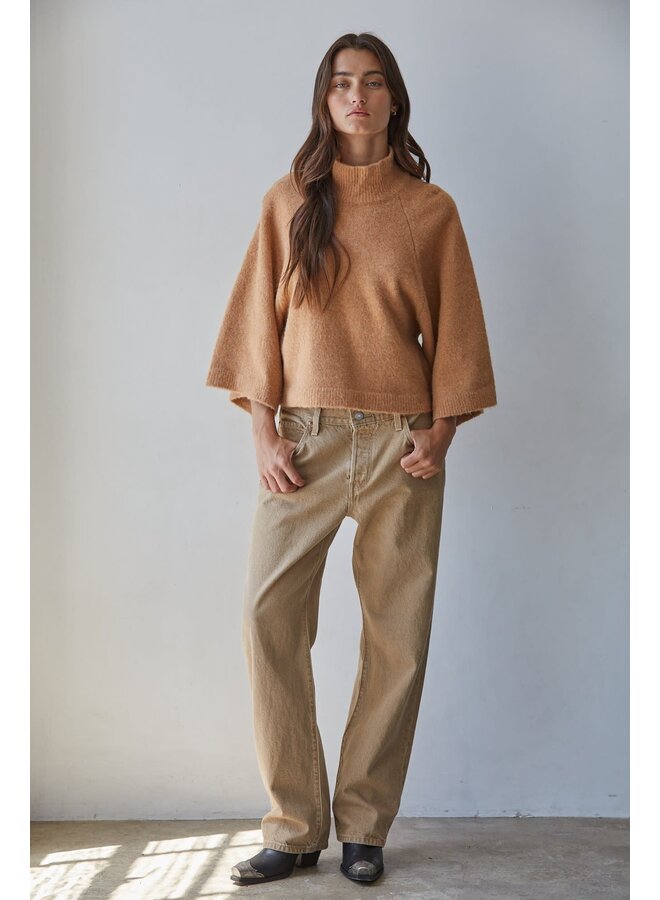 TURTLY CUTE QUARTER SLEEVE TOP