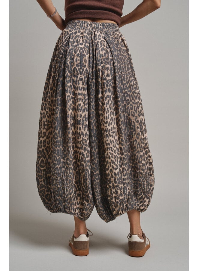 DRAMA QUEEN LEOPARD BALLOON PANTS