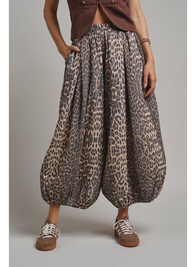 DRAMA QUEEN LEOPARD BALLOON PANTS