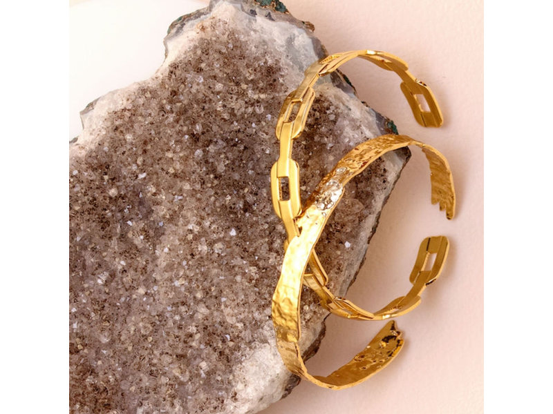 Splendid Iris Delicate Gold Chain Cuff
