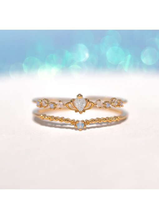 Sea Me in a Crown Ring - Gold / Adjustable