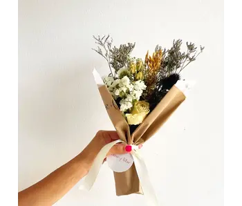 Chic Dried Flower Bouquet: Rustic