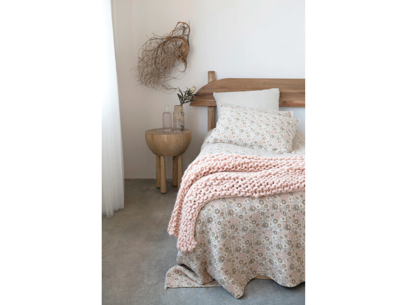 Creative Co-OP Crocheted Fabric Throw - Blush