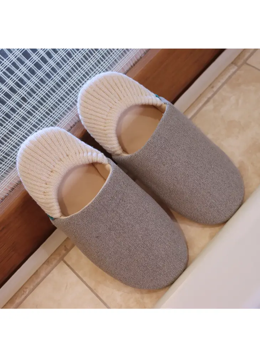 Unisex Closed-Back Slippers For Couple Tan