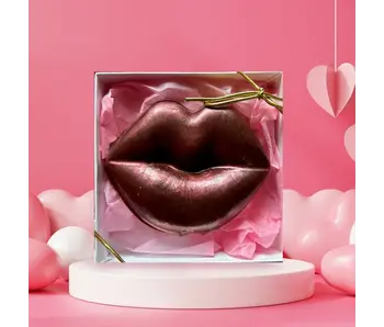 Big Kiss - Organic fair trade dark chocolate lips