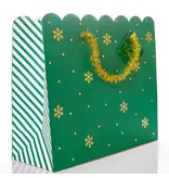 Graphique De France Snowflake Large Holiday  Gift Bag Set - Green Graphique De France Snowflake Large Holiday  Gift Bag Set - Green