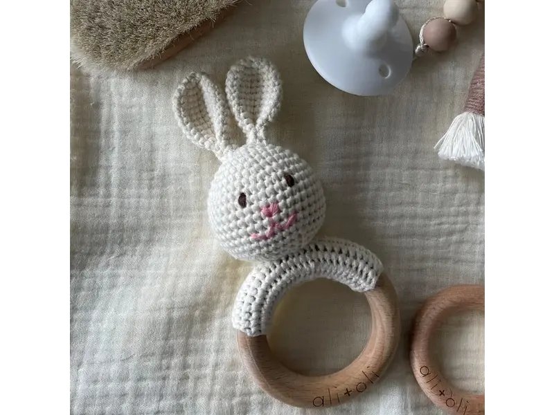 Ali + Oli Baby Teething Toy Rattle Wood Ring Crochet (Bunny)
