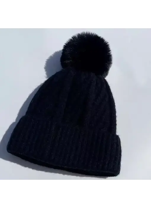 Fuzzy Knitted Pom Beanie Hats- Black