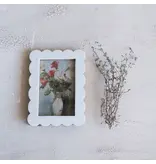 Creative Co-OP Resin & MDF Scalloped Photo Frame, White 4 x 6"
