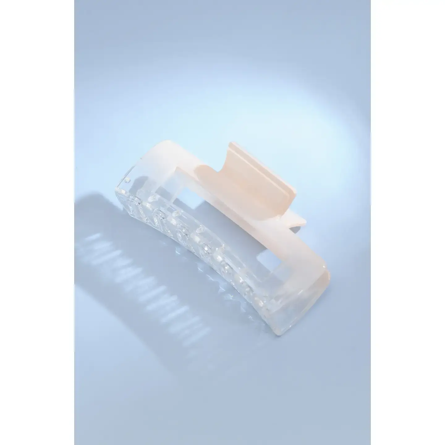 Large Clear Ombré Clip Large Clear Ombré Clip