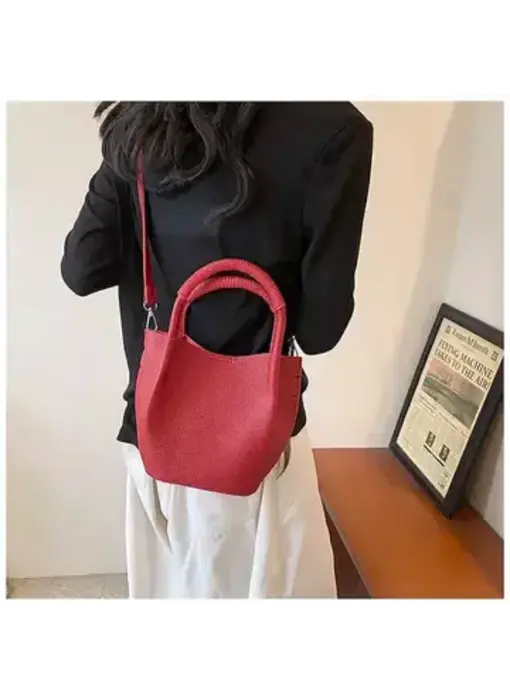 Bucket Tote Red