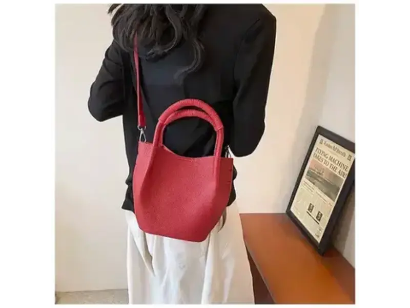 pretty persuasions Bucket Tote Red