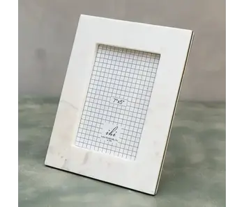White Marble Photo Frame w/ Brass Edge 5x7