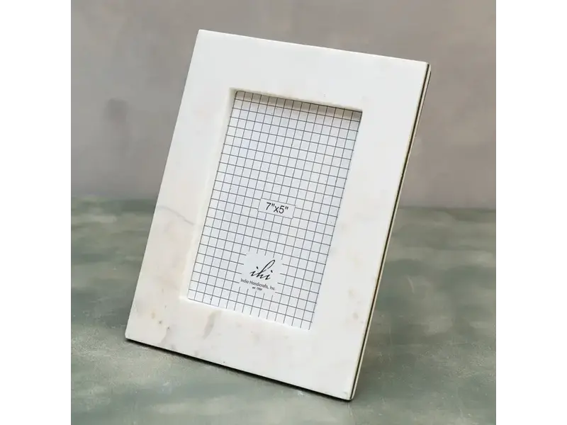 India Handicraft Exporter White Marble Photo Frame w/ Brass Edge 5x7