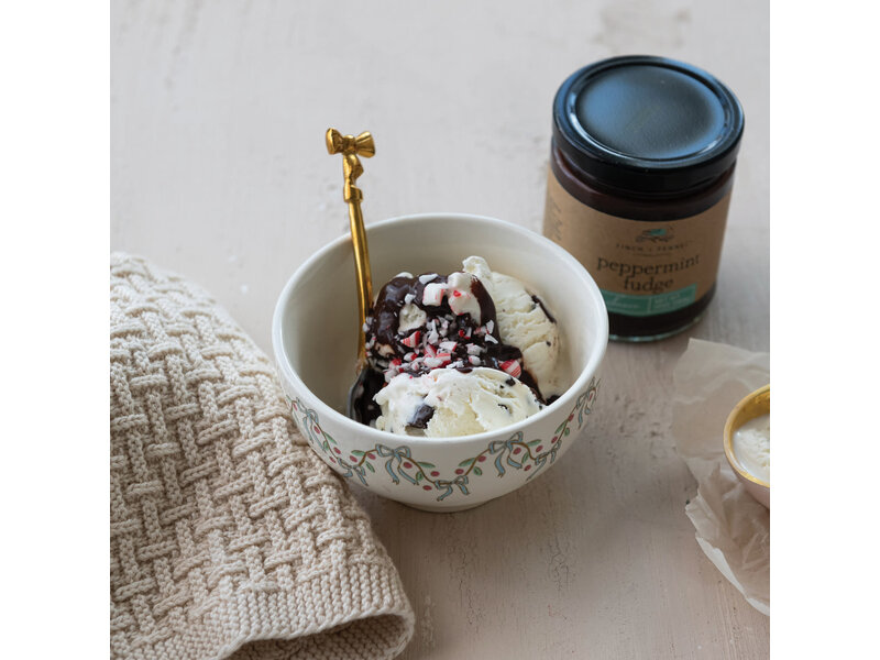 Creative Co-OP 10 oz. Peppermint Fudge Sauce