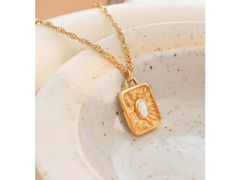 MAIQ Accessories Elaine 18K Non-Tarnish Rectangle Stone Sun Necklace
