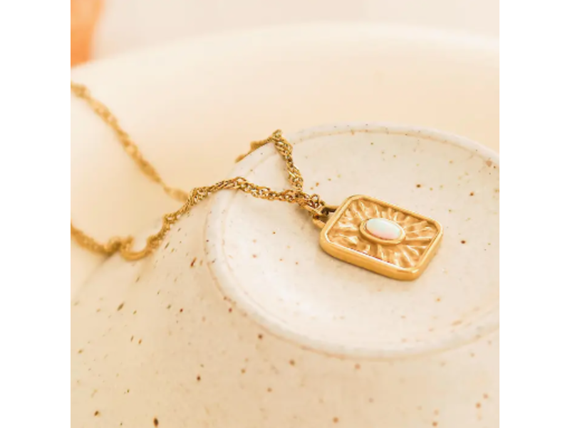 MAIQ Accessories Elaine 18K Non-Tarnish Rectangle Stone Sun Necklace