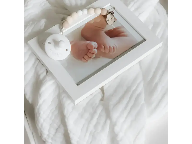 Ali + Oli Silicone Pacifier Clip (Natural)