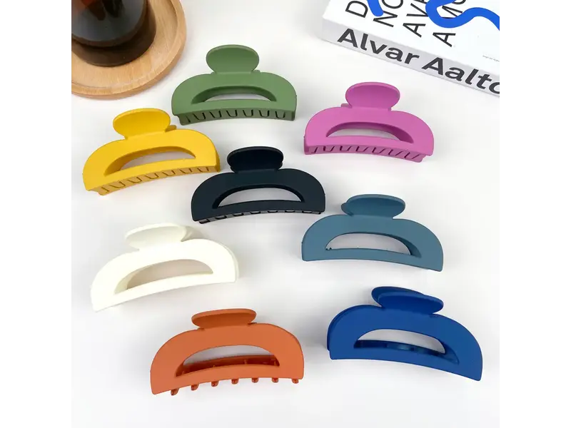 SoapElenGlen 3.54" Half Circle Frosted Design Hair Clip