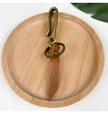 SoapElenGlen Personalized Vintage Alloy U-Shaped Belt Buckle Keychain - amber