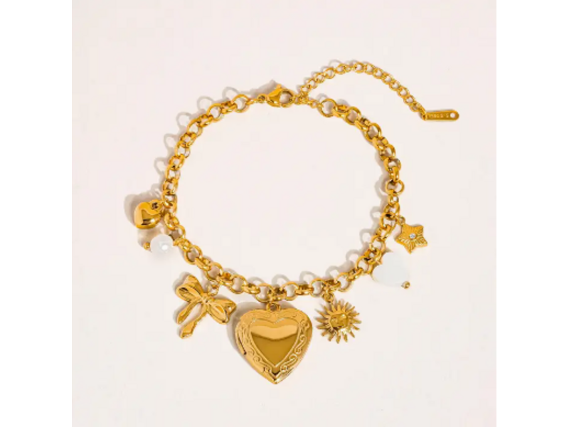 MAIQ Accessories Eydn 18K Non-Tarnish Heart Locket Charm Bracelet