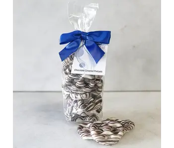5oz White Chocolate Pretzels with Dark Chocolate Drizzle