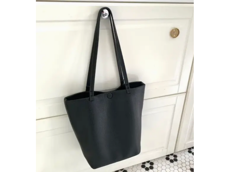 pretty persuasions Tote Bag W/Cosmetic Pouch - Black