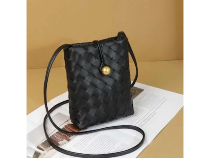 pretty persuasions Small Woven Crossbody Bag - Black