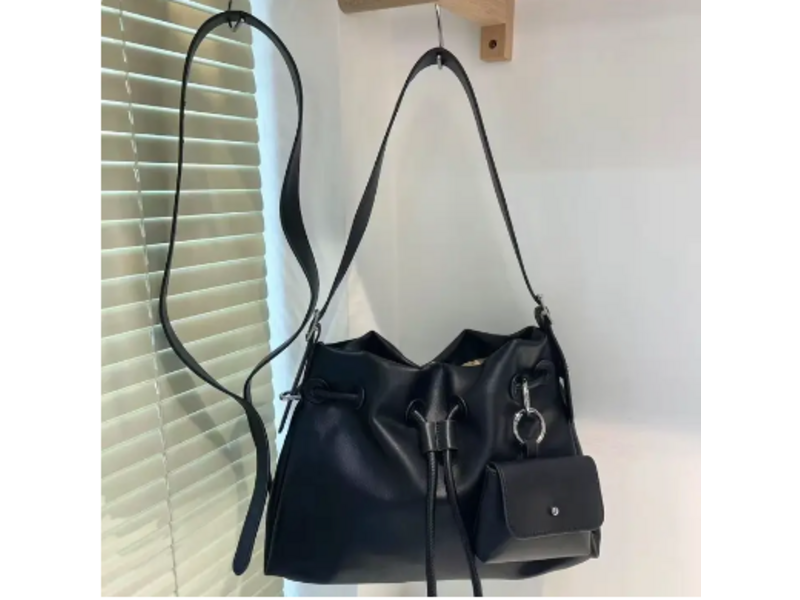 pretty persuasions Shoulder/Crossbody Bag W/Coin Purse Bag Charm - Black