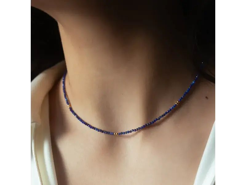 Ofina Jewelry Stone / Gold Mix Necklace: Lapis
