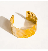 MAIQ Accessories Baiser 18K Gold Non-Tarnish Glam Bold Bangle