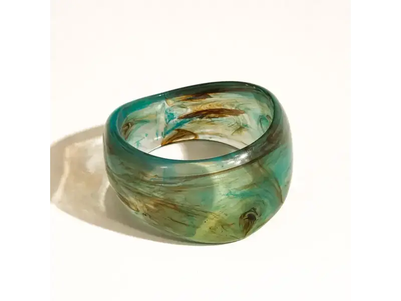 MAIQ Accessories Caelia Modern Bold Statement Resin Bangle