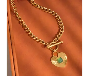 Après 18K Gold Non-Tarnish Green Heart Chain Necklace