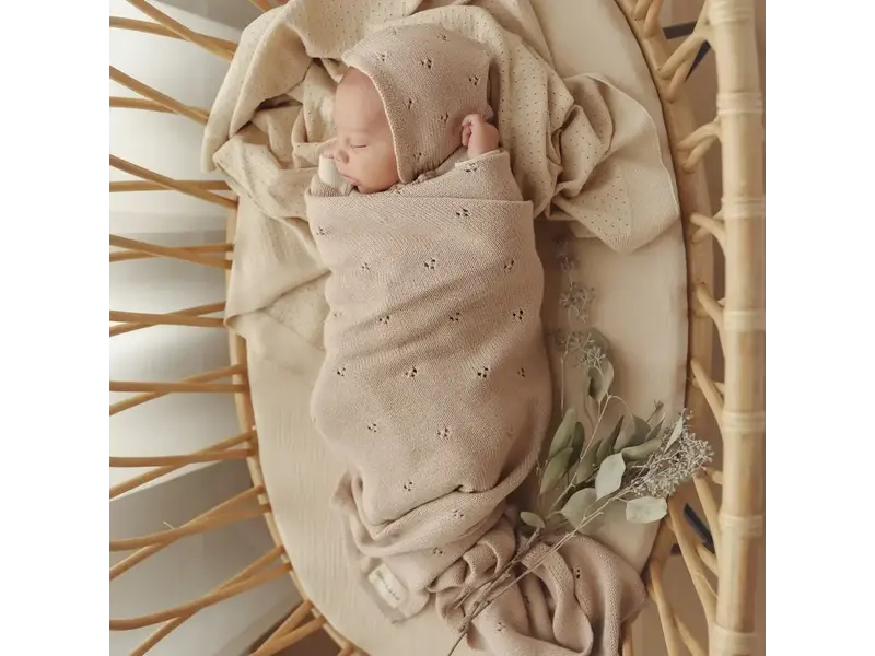 Bleu La La 100% Organic Cotton Luxury Organic Blanket + Hat Gift Set - Oatmeal