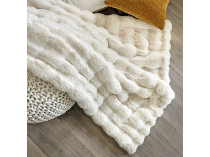 Glory Wisdom Cubby Faux Fur Throw - Vanilla