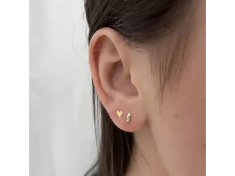 Ofina Jewelry Tiny GF Heart Studs