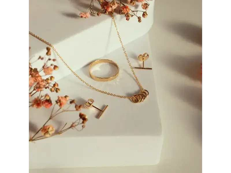 Ofina Jewelry 14k Gold Filled Diamond Cut Bar Studs