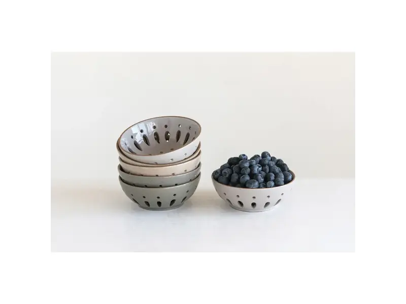 Creative Co-OP Stoneware Berry Bowl, 3 Colors