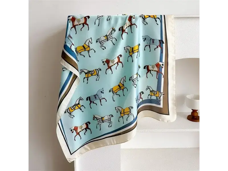 UZ Wholesale Store Fashion Print Square Scarf