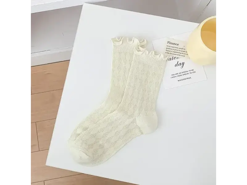 UZ Wholesale Store Thin Lace Knee Socks