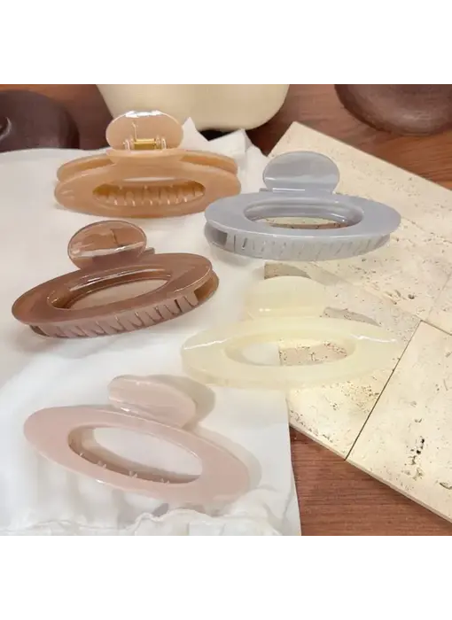 Minimal Glossy Transluscent Oval Hair Clips