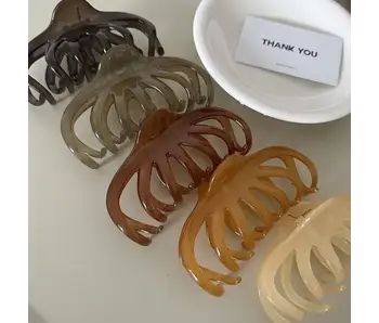 Jumbo Jelly Fall Hair Clip