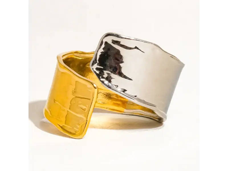 MAIQ Accessories Emmy 18K Gold Non-Tarnish Textured Open Ring
