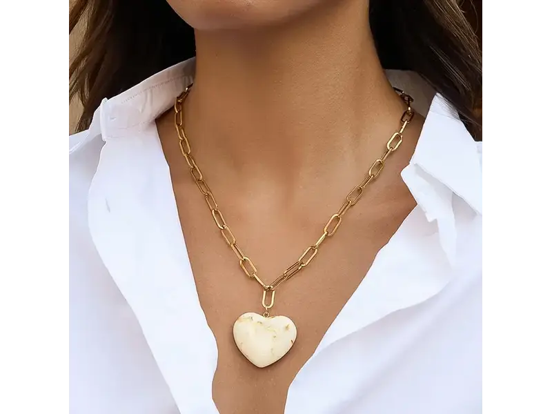 MAIQ Accessories Rouelle 18K Gold Non-Tarnish Heart Chain Necklace