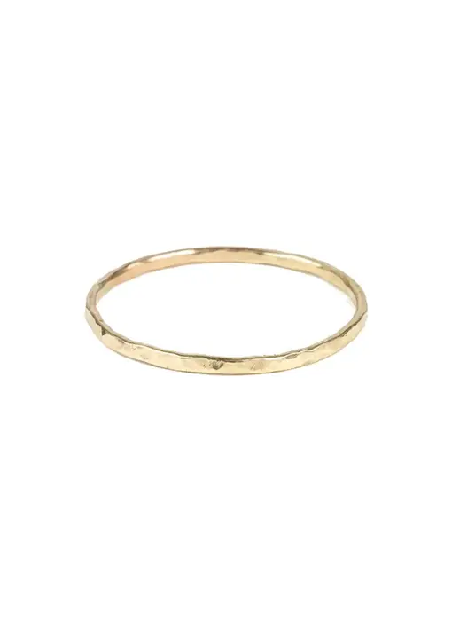 R25: GF Thin Hammered Band