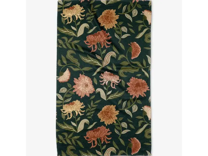 Geometry Tea Towel (18 x 30) Chrysanthemums in November