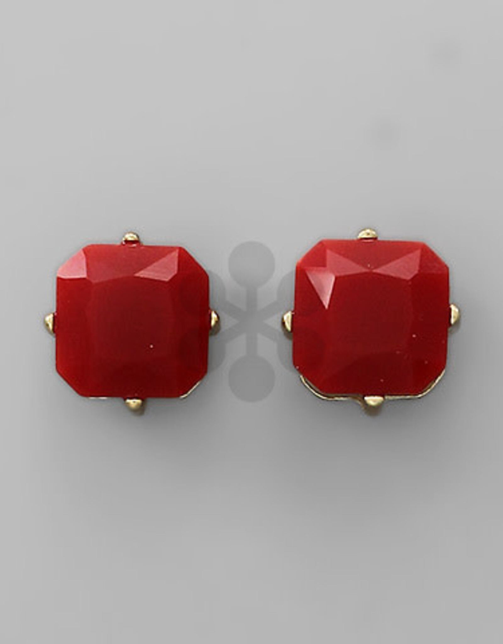 Stud Earring in Burgundy