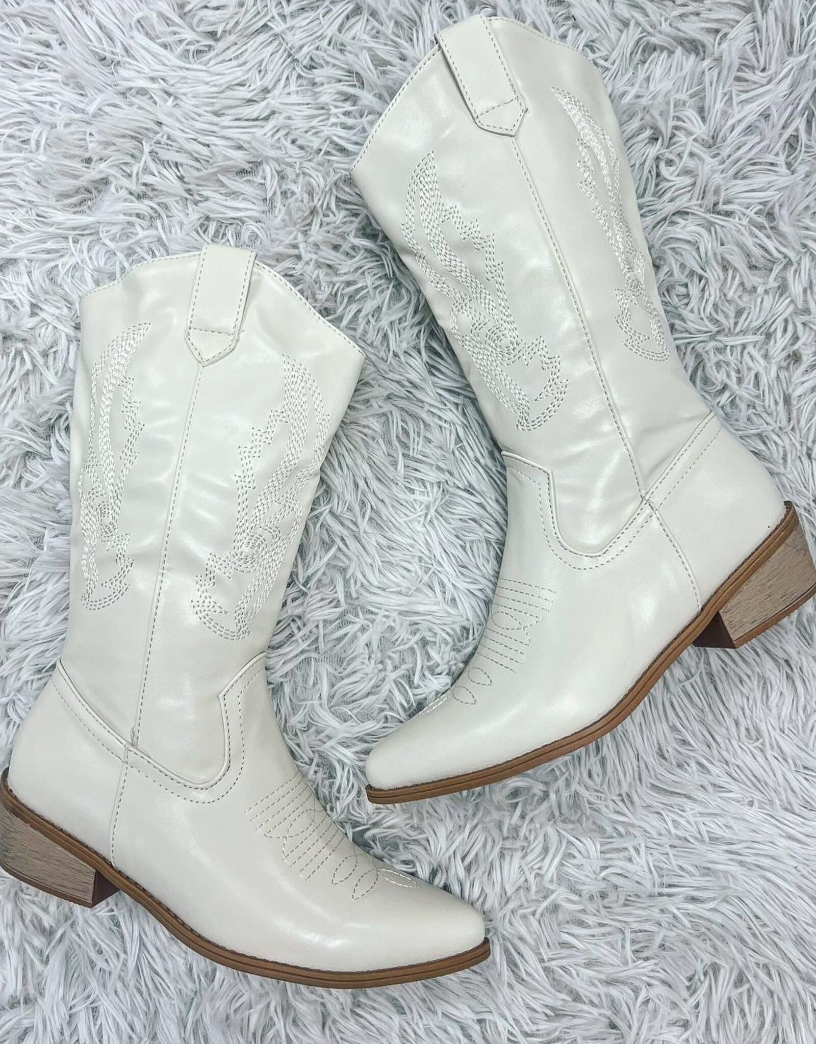 Pierre Dumas Kids Wilder Boot in Cream