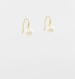Round Pearl Drop Earring