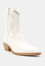 Shu Shop Zahara Boot in White